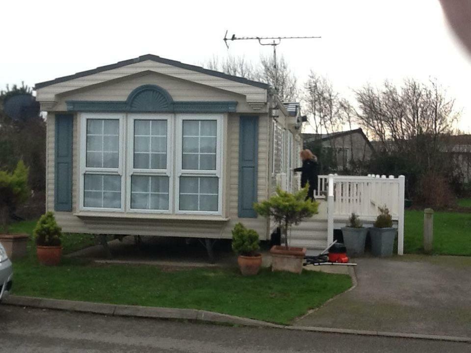 Presthaven Sands Holiday Park 3 And 2 Bed Caravans Prestatyn Bagian luar foto
